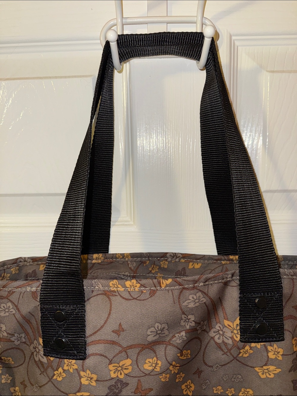 Nike Tote - Picture 2 of 9